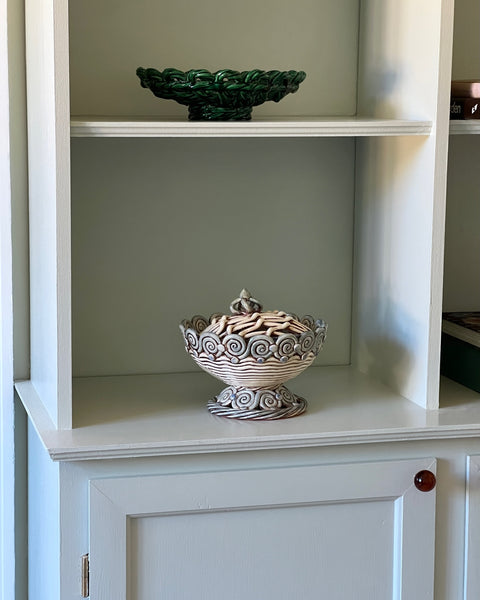 Vintage braided ceramic bonbonniere