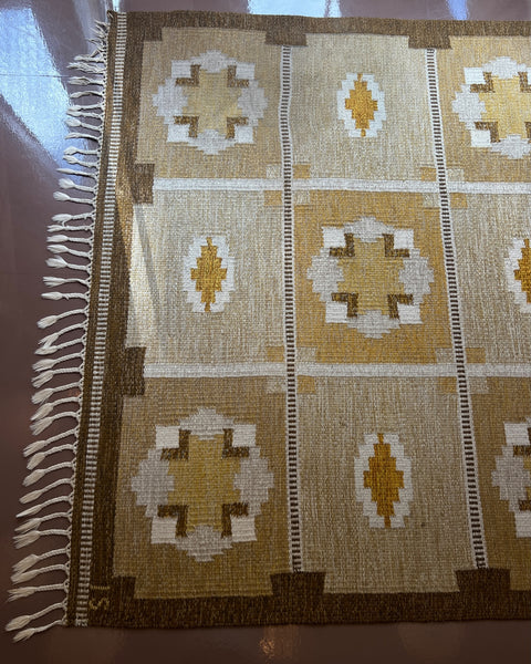 Vintage flat weave rug by Ingegerd Silow (IS)