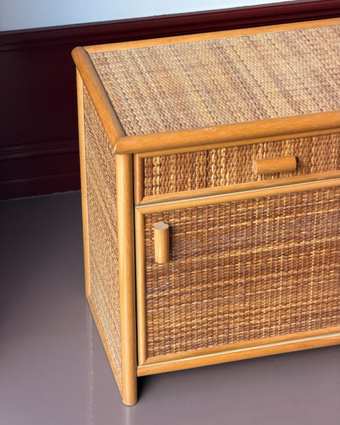 Vintage rattan side table/nightstand