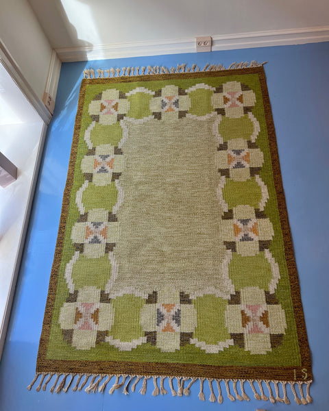 Vintage green flat weave rug by Ingegerd Silow (IS)