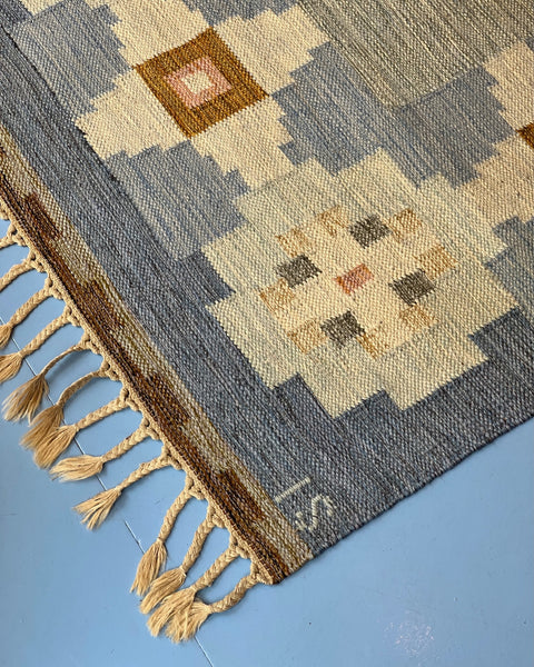 Vintage blue flat weave rug by Ingegerd Silow (IS)