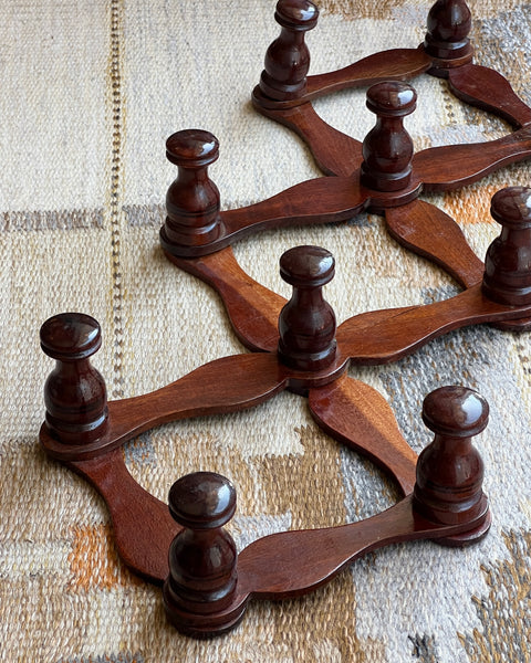 Vintage expandable wooden coat rack