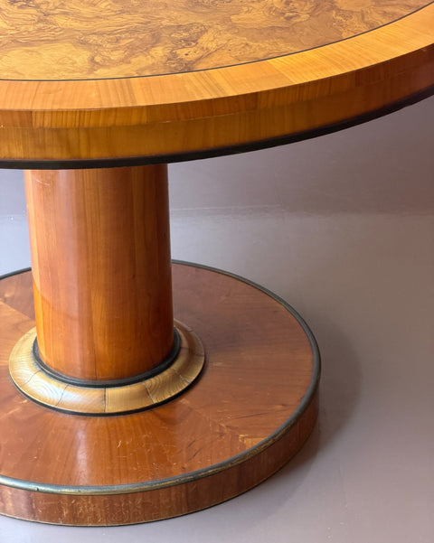 Vintage round lacquered burl wood dining table