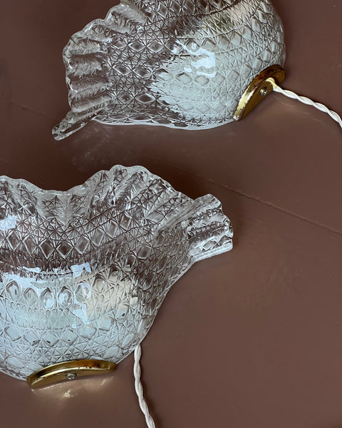 Vintage clear Murano shell wall lamp (2 available)