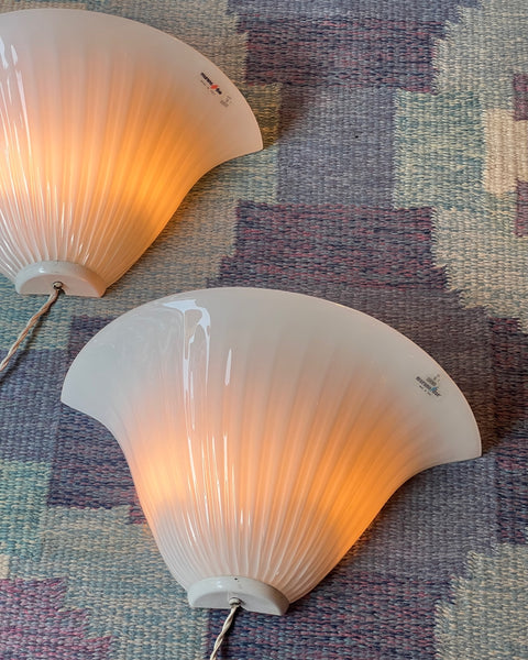 Vintage white shell Murano wall lamp (2 available)