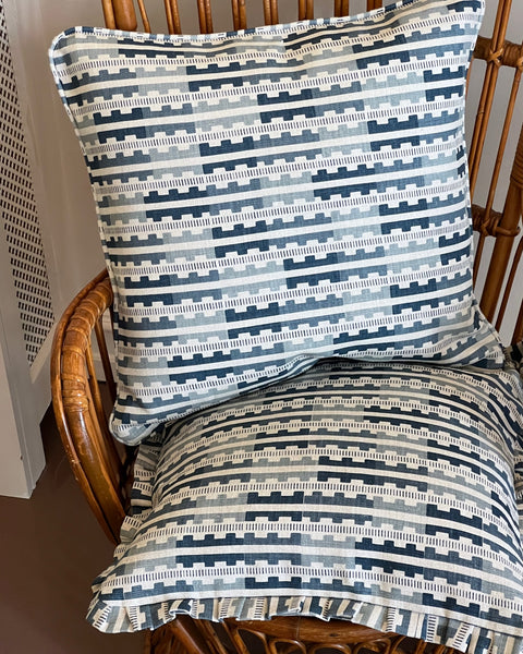Marianne cushion - Indigo Natural