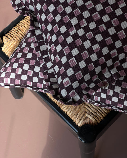 Faye ruffled cushion - Plum