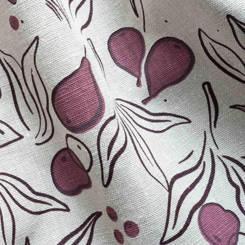 Anita cushion - Plum w. indigo piping