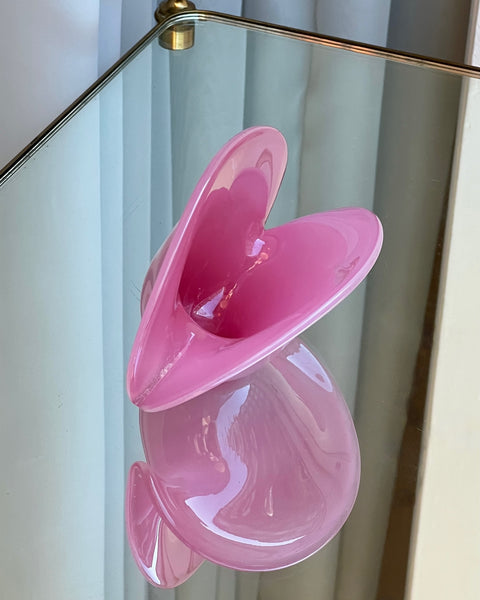 Vintage pink Murano shell bowl