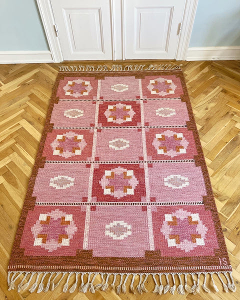 Vintage pink flat weave rug by Ingegerd Silow (IS)
