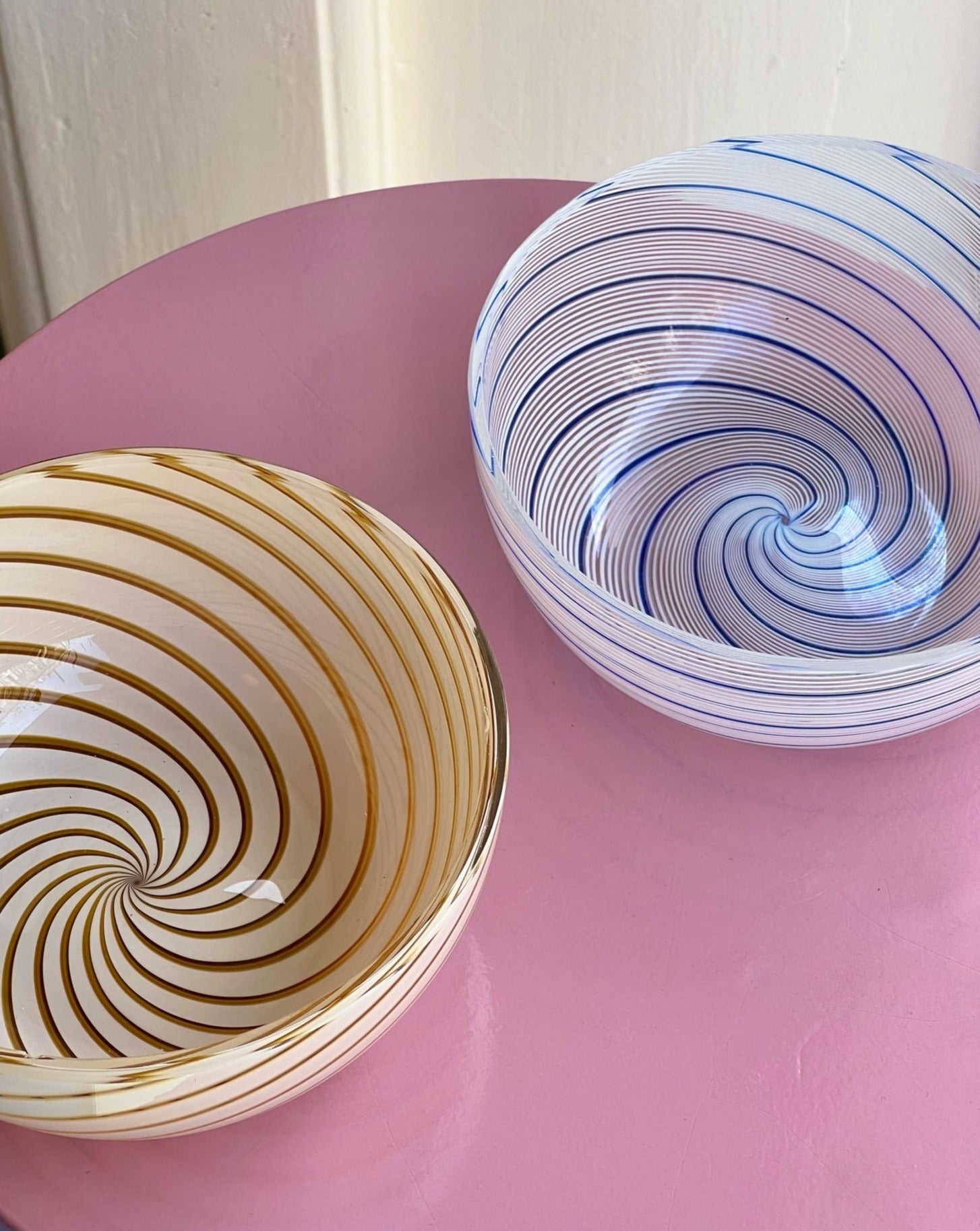 Vintage Murano swirl bowl – Millefiori Interior