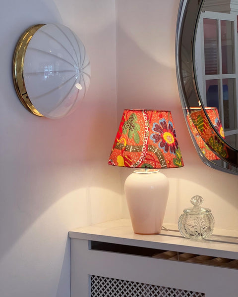 Light pink vintage Murano table lamp