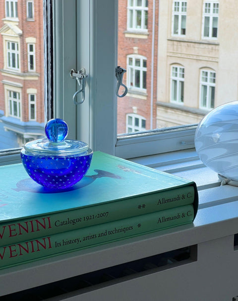 Vintage blue Murano bonbonniere
