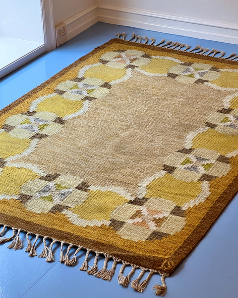 Vintage yellow flat weave rug by Ingegerd Silow (IS)