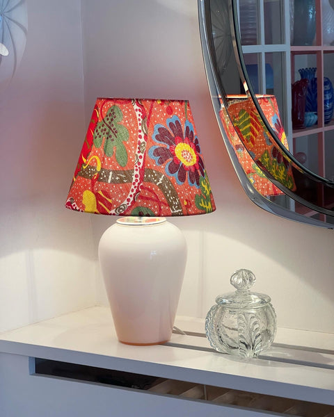 Light pink vintage Murano table lamp