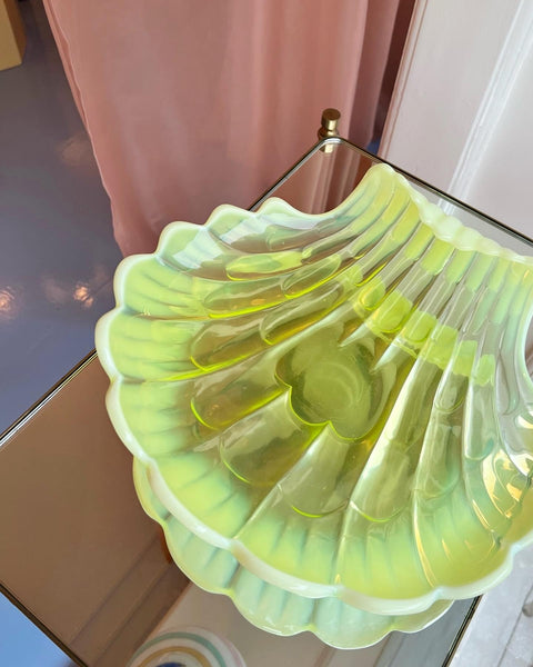 Vintage yellow shell bowl