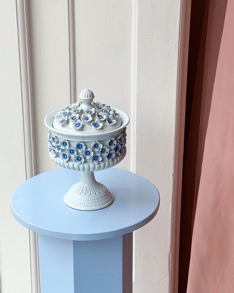 Ceramic blue flower bonbonniere