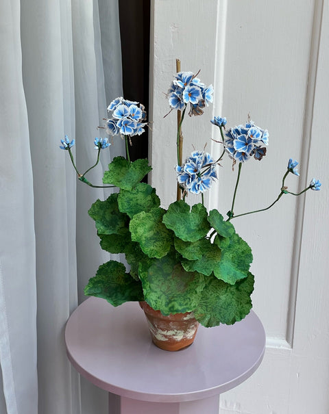 Paper flower ”Blue Sky Pelargonium”