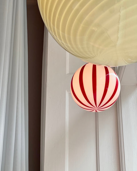 Ceiling lamp - Red vertical stripes (D20)