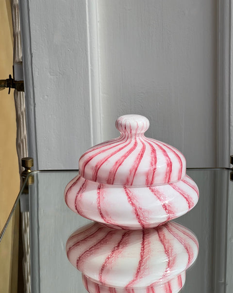 Vintage light pink swirl Murano bonbonniere