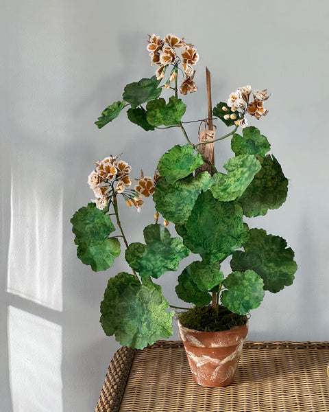 Paper flower "Ochre Pelargonium"