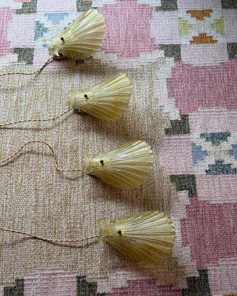 Vintage golden Murano shell wall lamps (4 available)