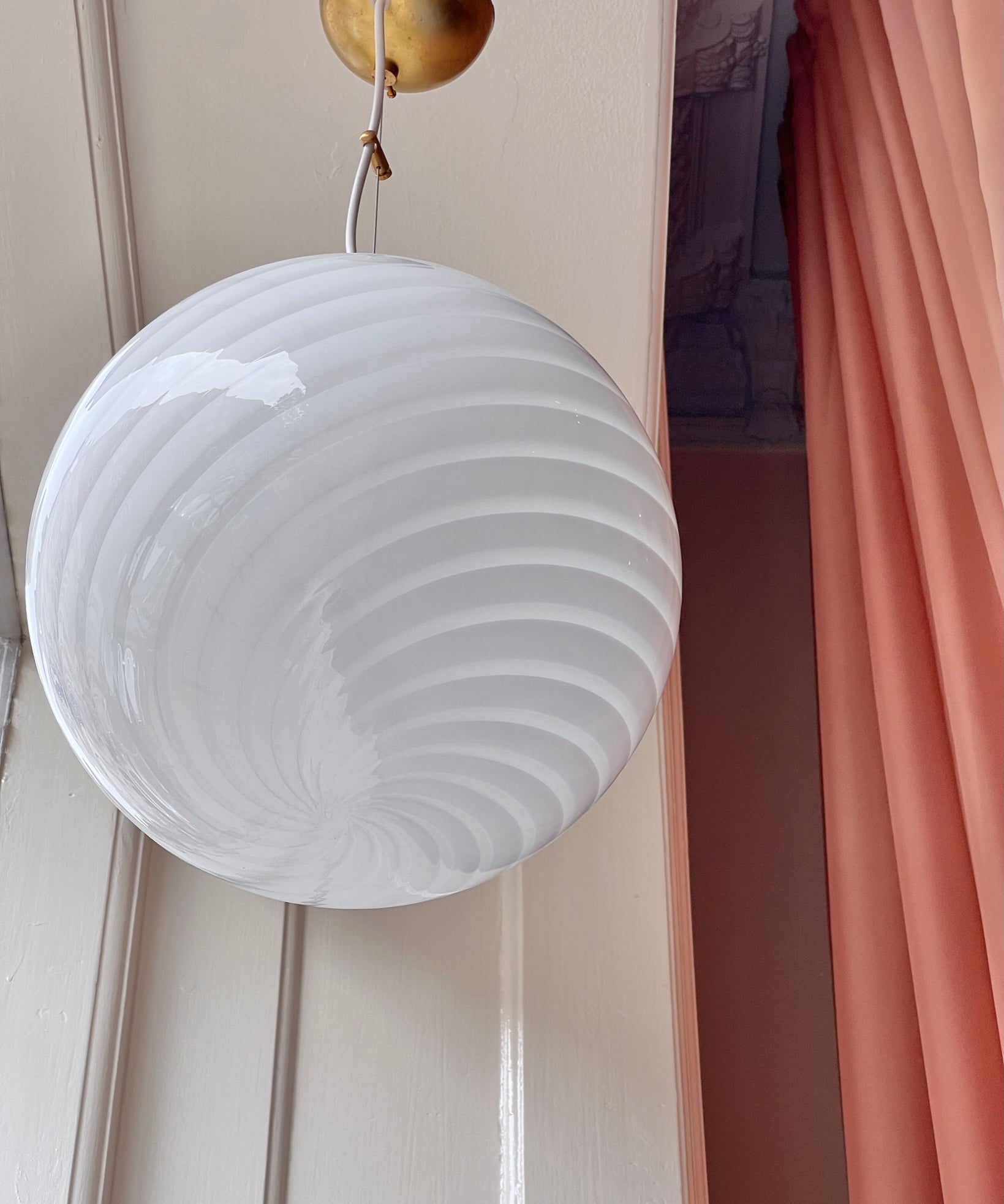 Candy ceiling lamp - White swirl (D30)