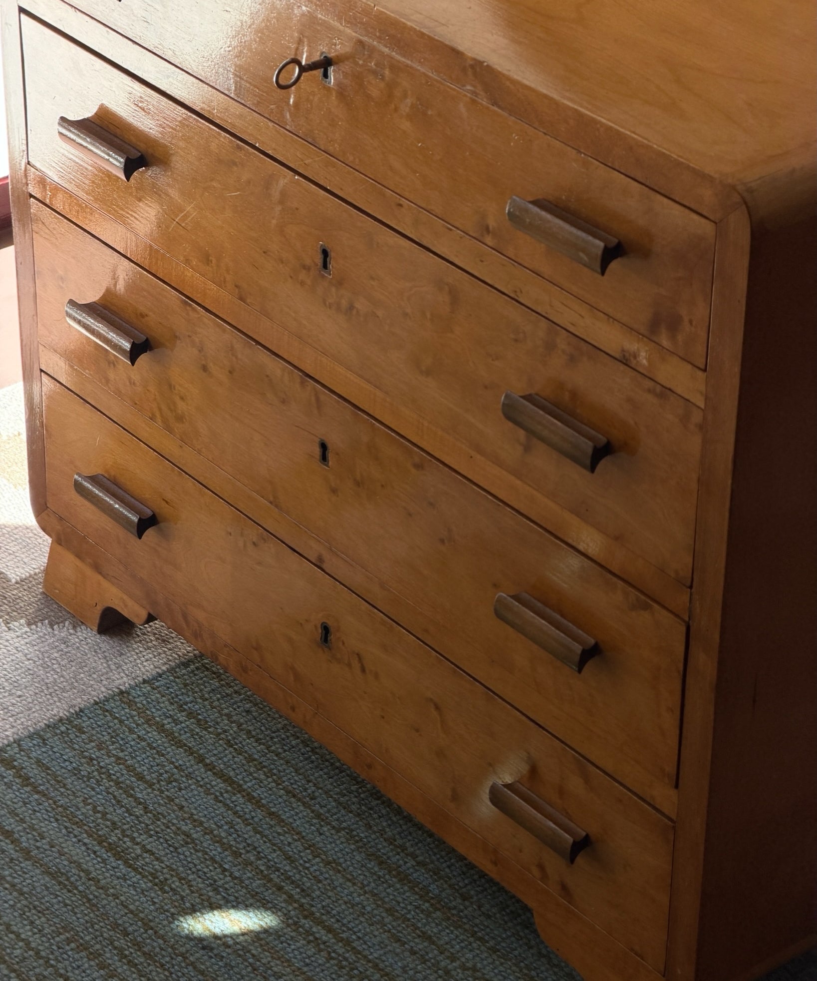 Vintage wooden chest of drawers
