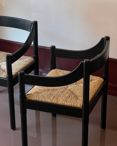 Carimate chair by Vico Magistretti - Black