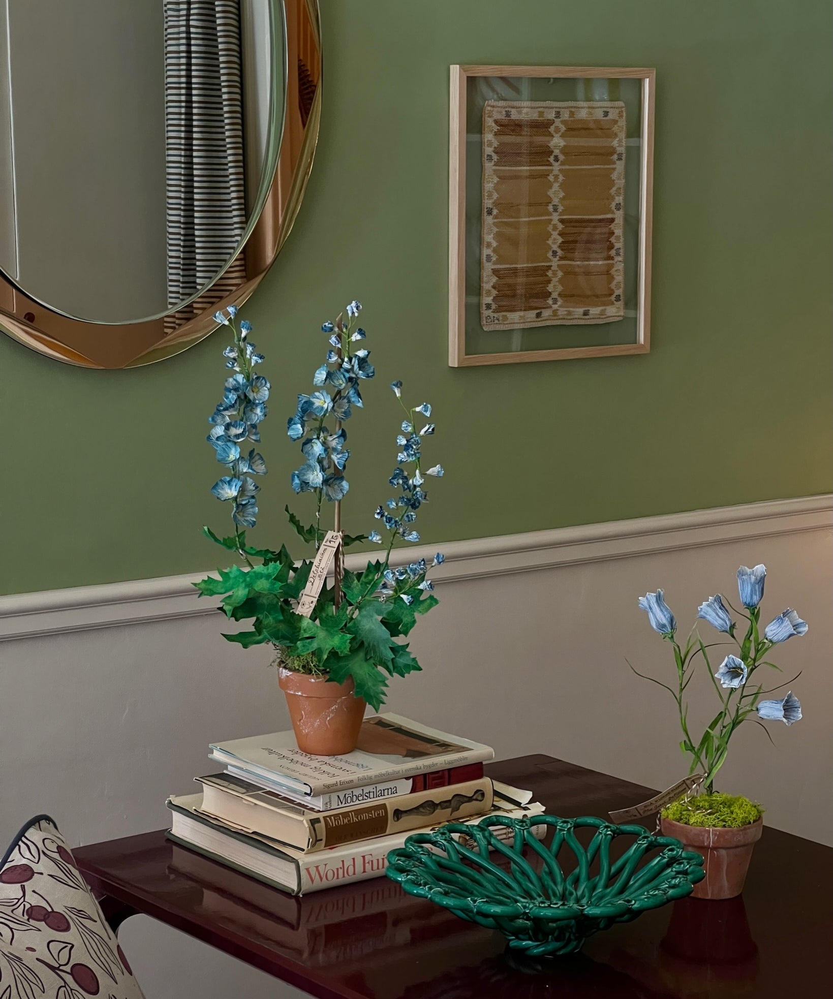 Paper flower 'Blue Delphinium'