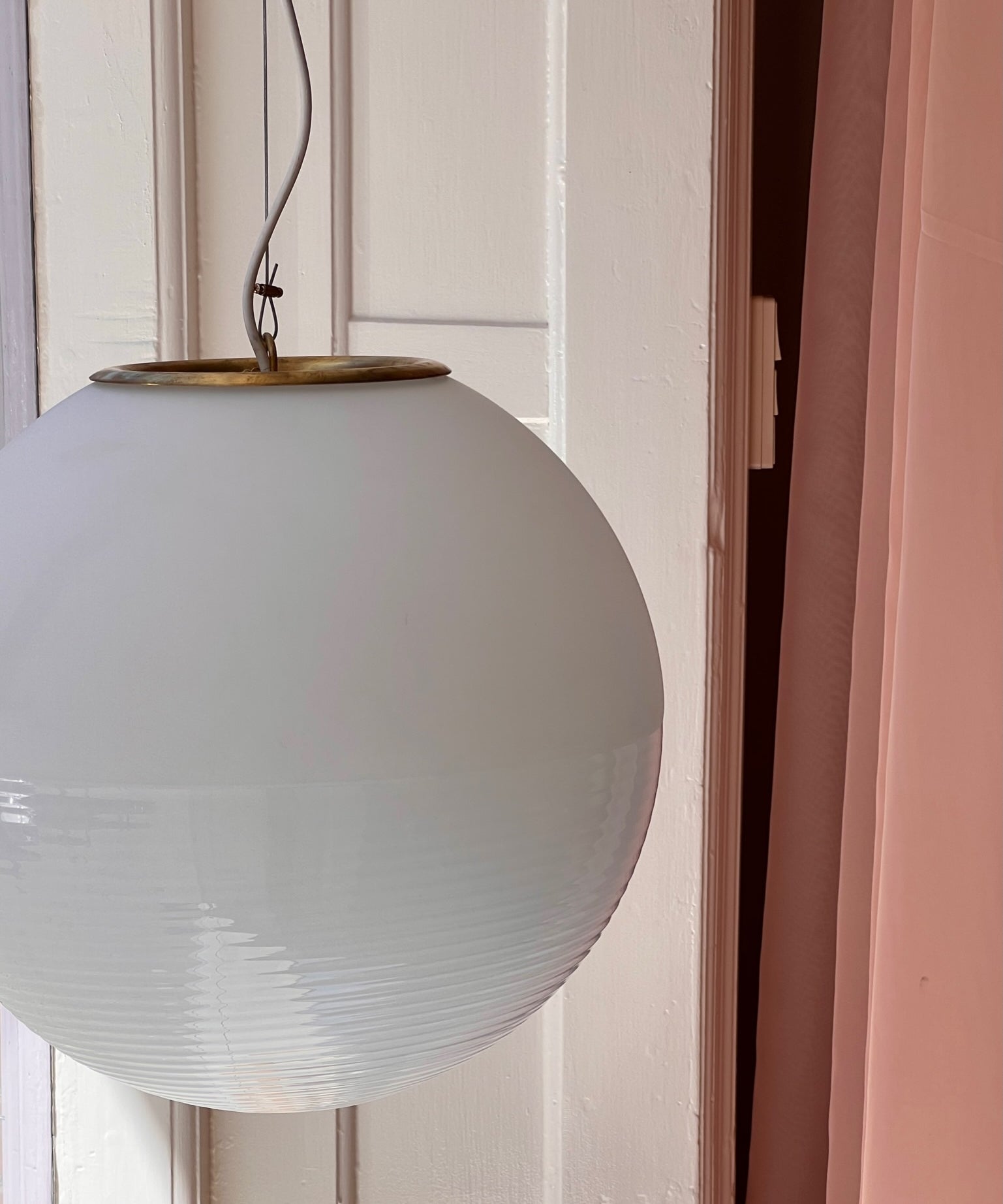 Vintage Murano white ceiling lamp (D40)