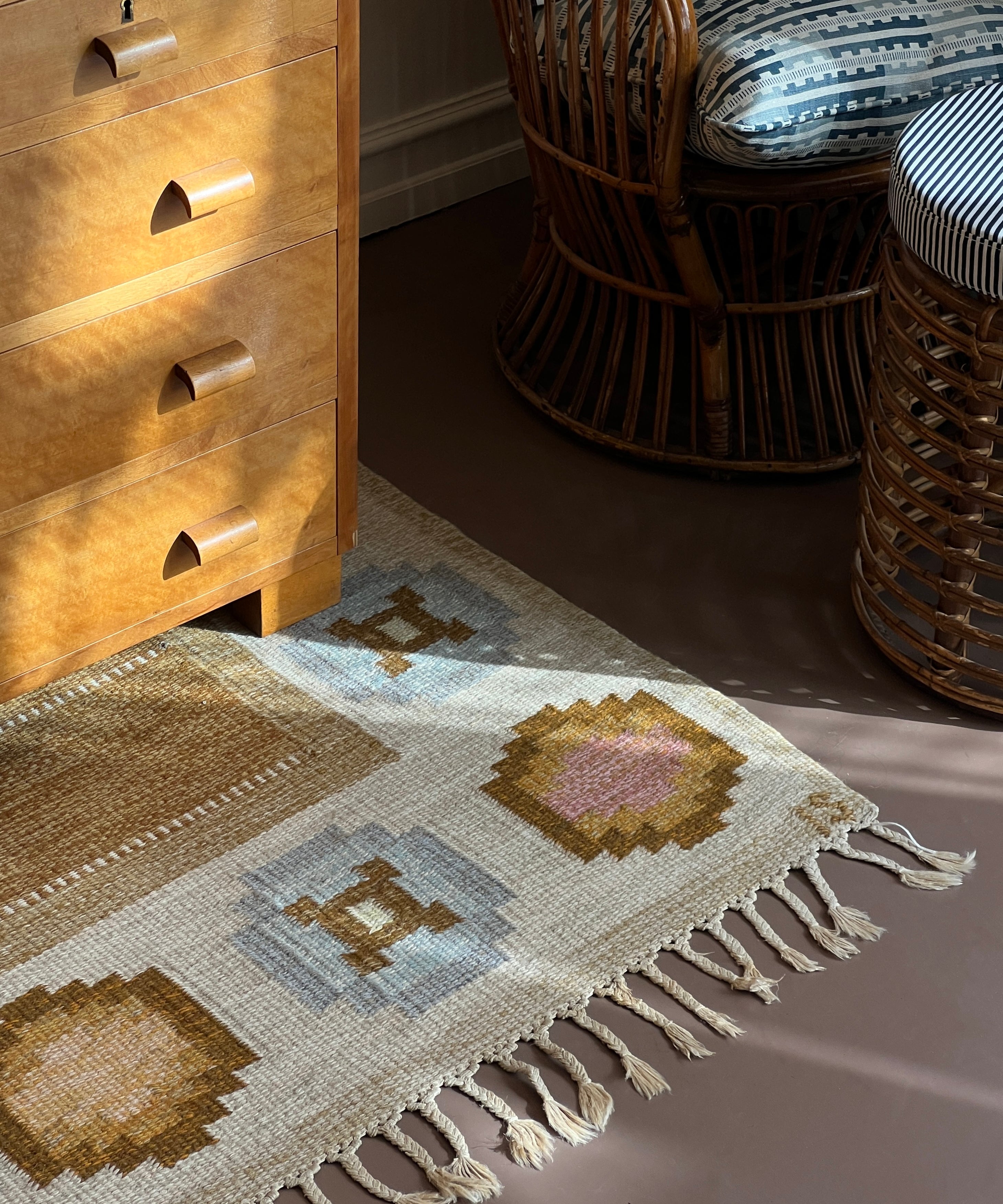 Vintage flat weave rug by Ingegerd Silow (IS)