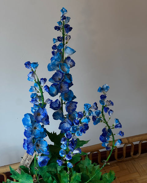 Paper flower ”Two tone blue delphinium”