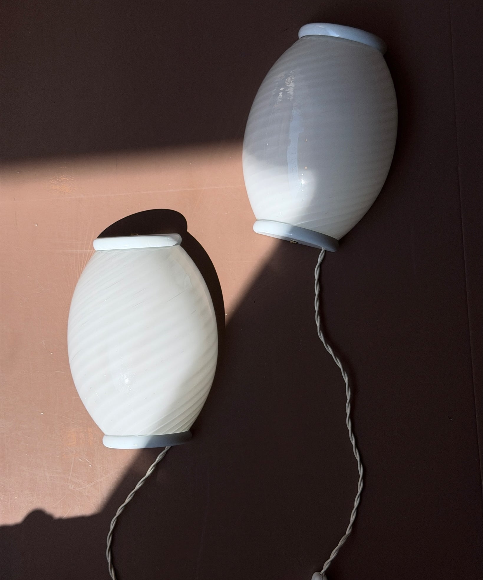 Vintage Murano white swirl wall lamp (2 available)