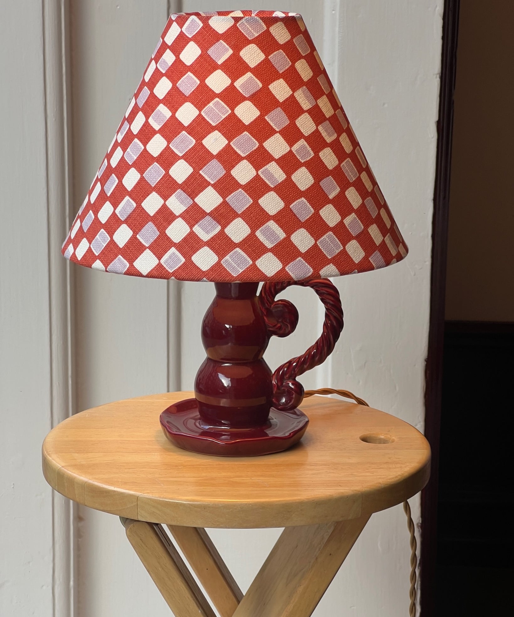 Vintage burgundy red ceramic table lamp