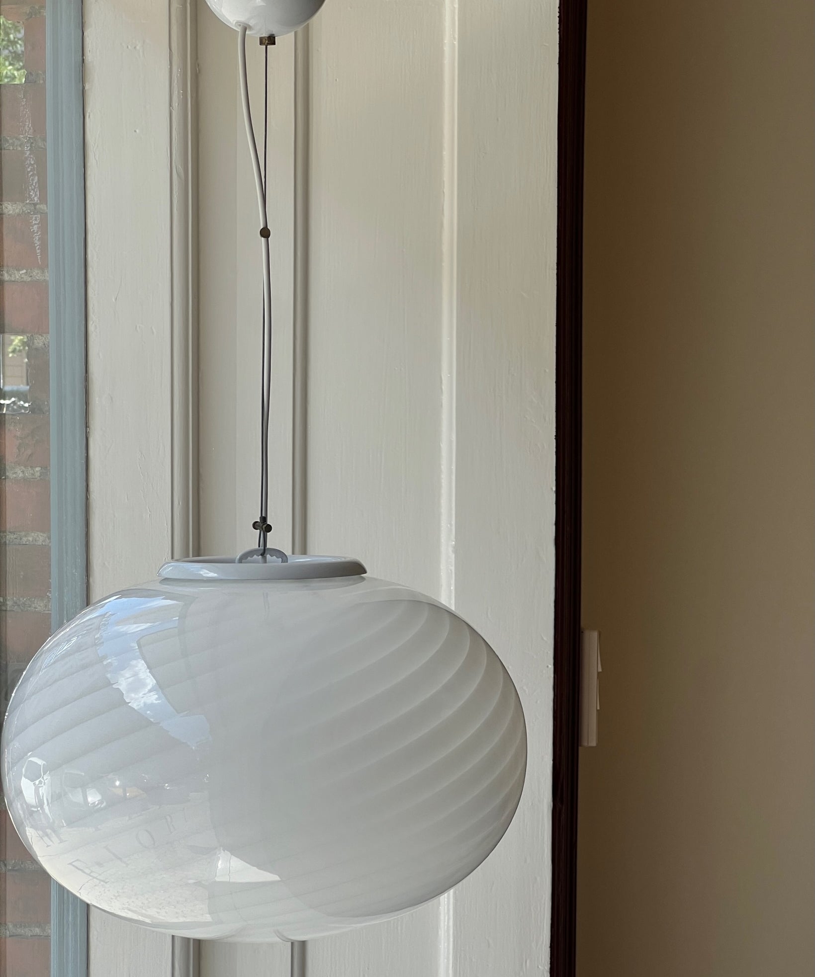 Vintage Murano oval white swirl ceiling lamp (D40)