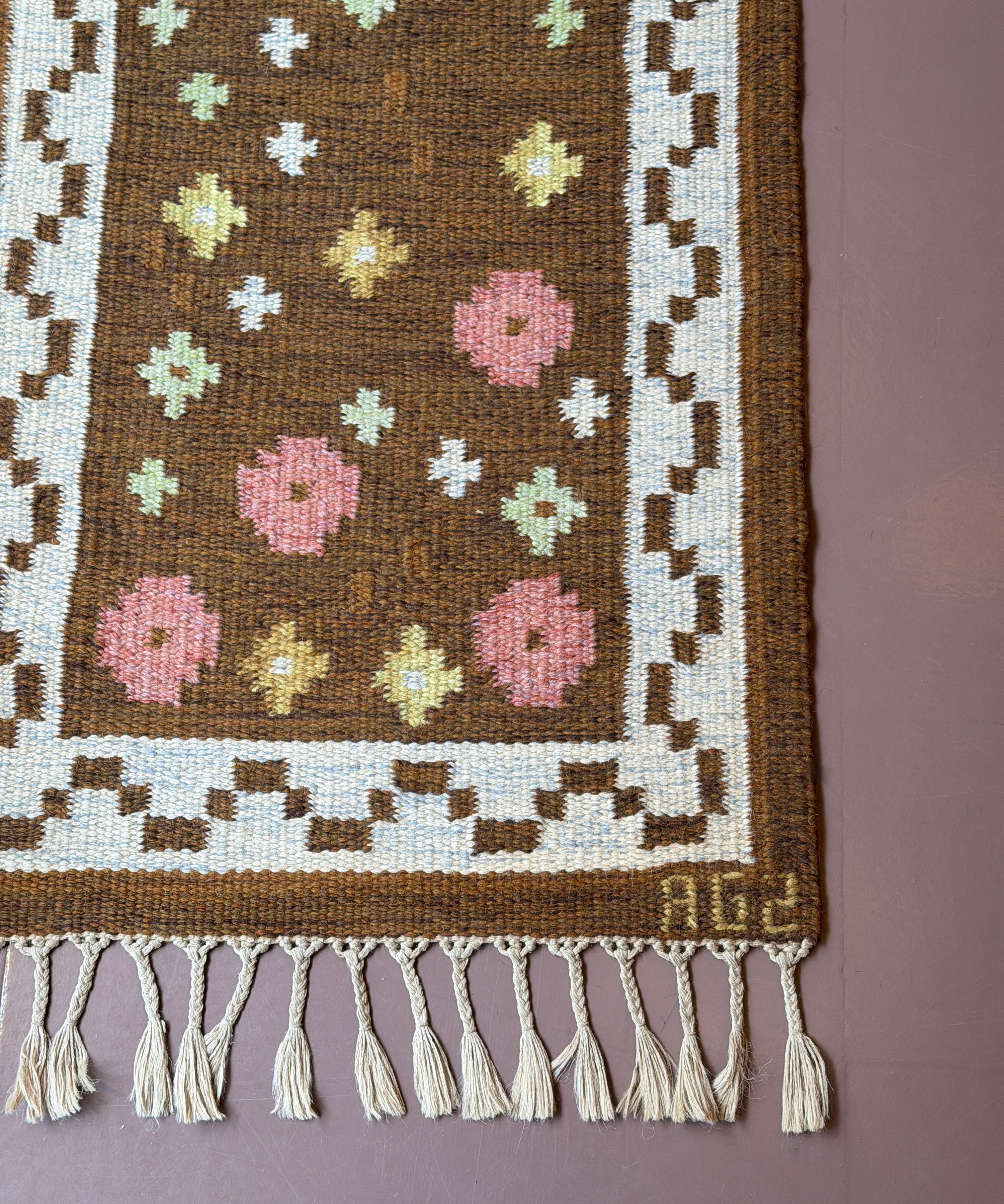 Vintage flat weave rug (Signed AGS)