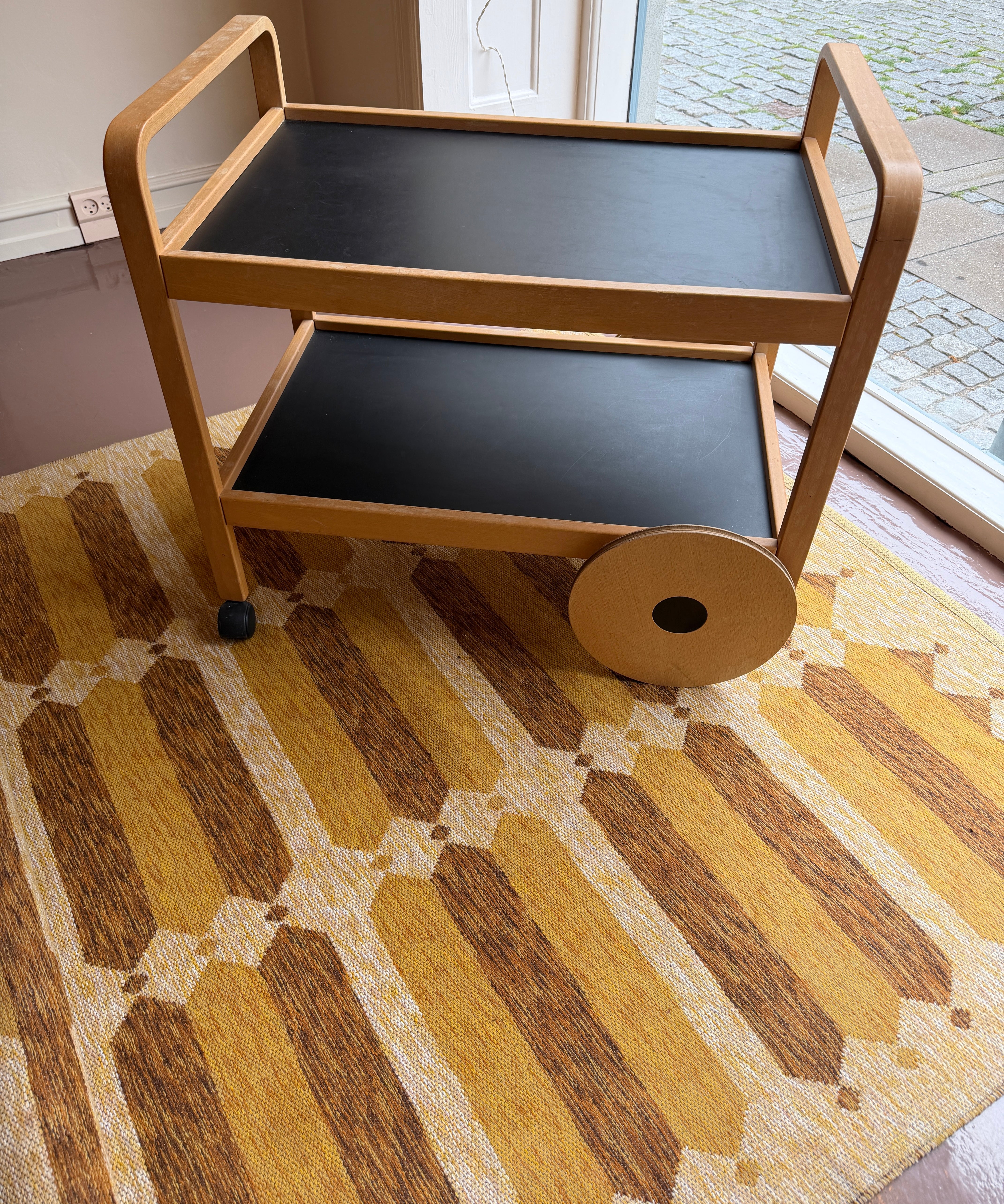 Vintage wooden trolley/table with wheels