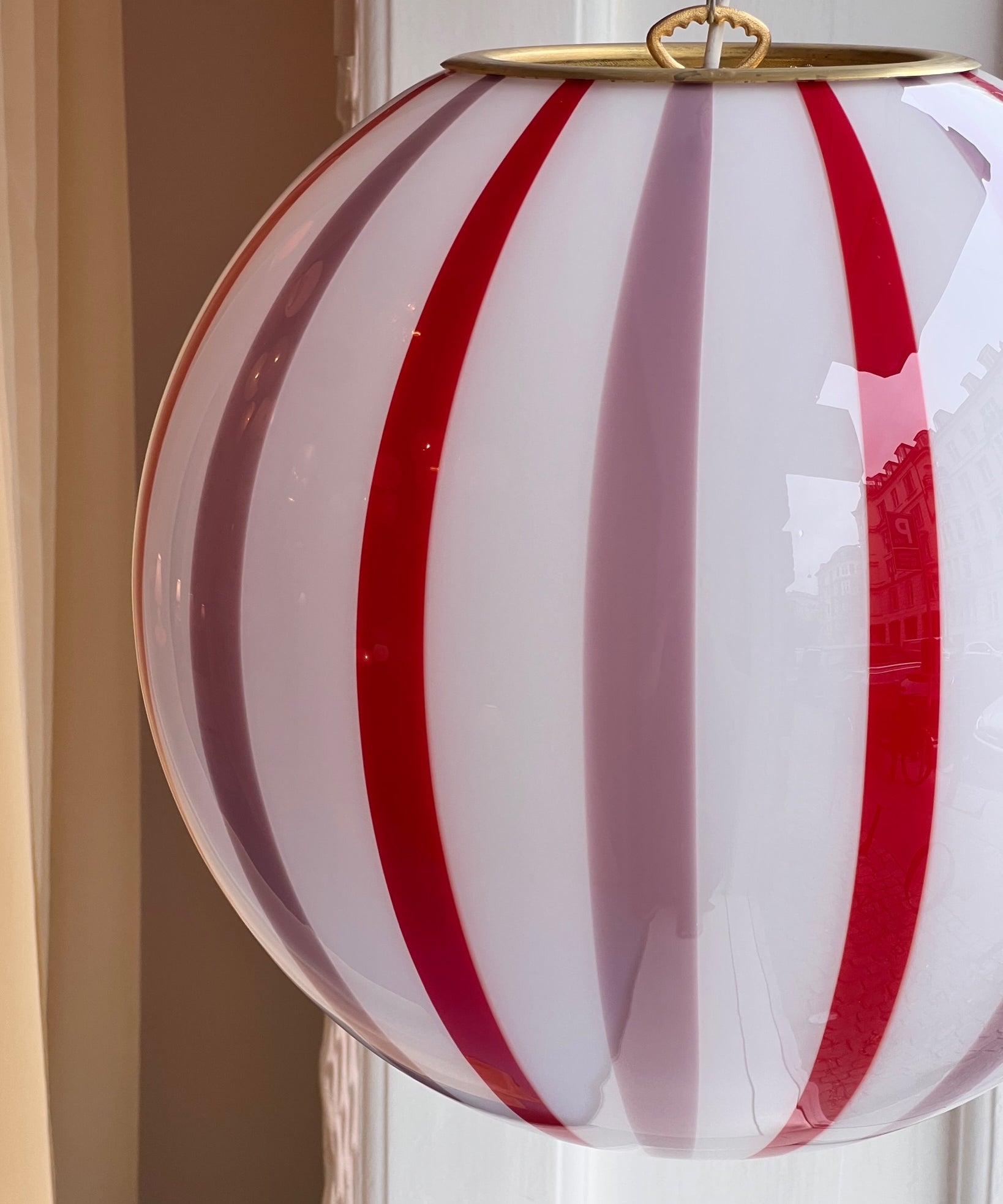 Candy ceiling lamp - Pink lavender / red vertical stripes (D40)