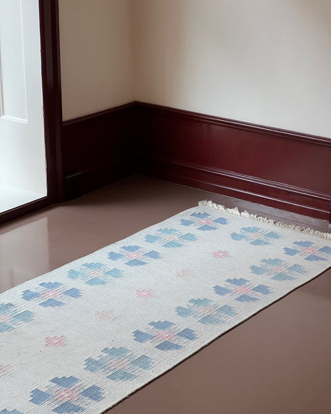 Vintage flat weave rug/runner