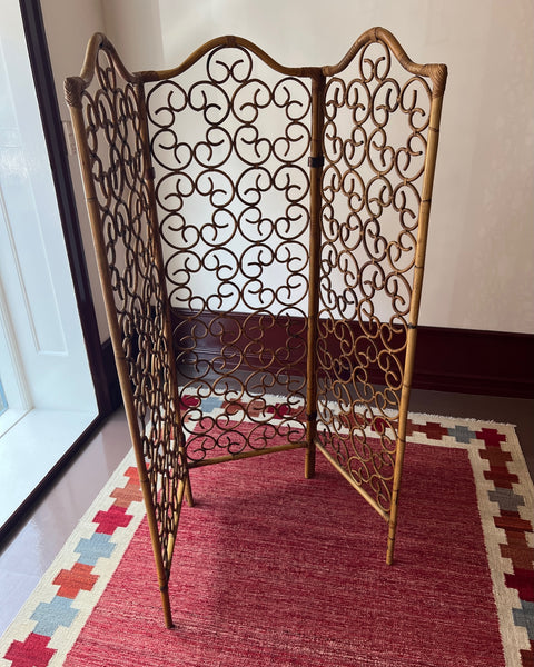 Vintage woven rattan room divider screen/paravant