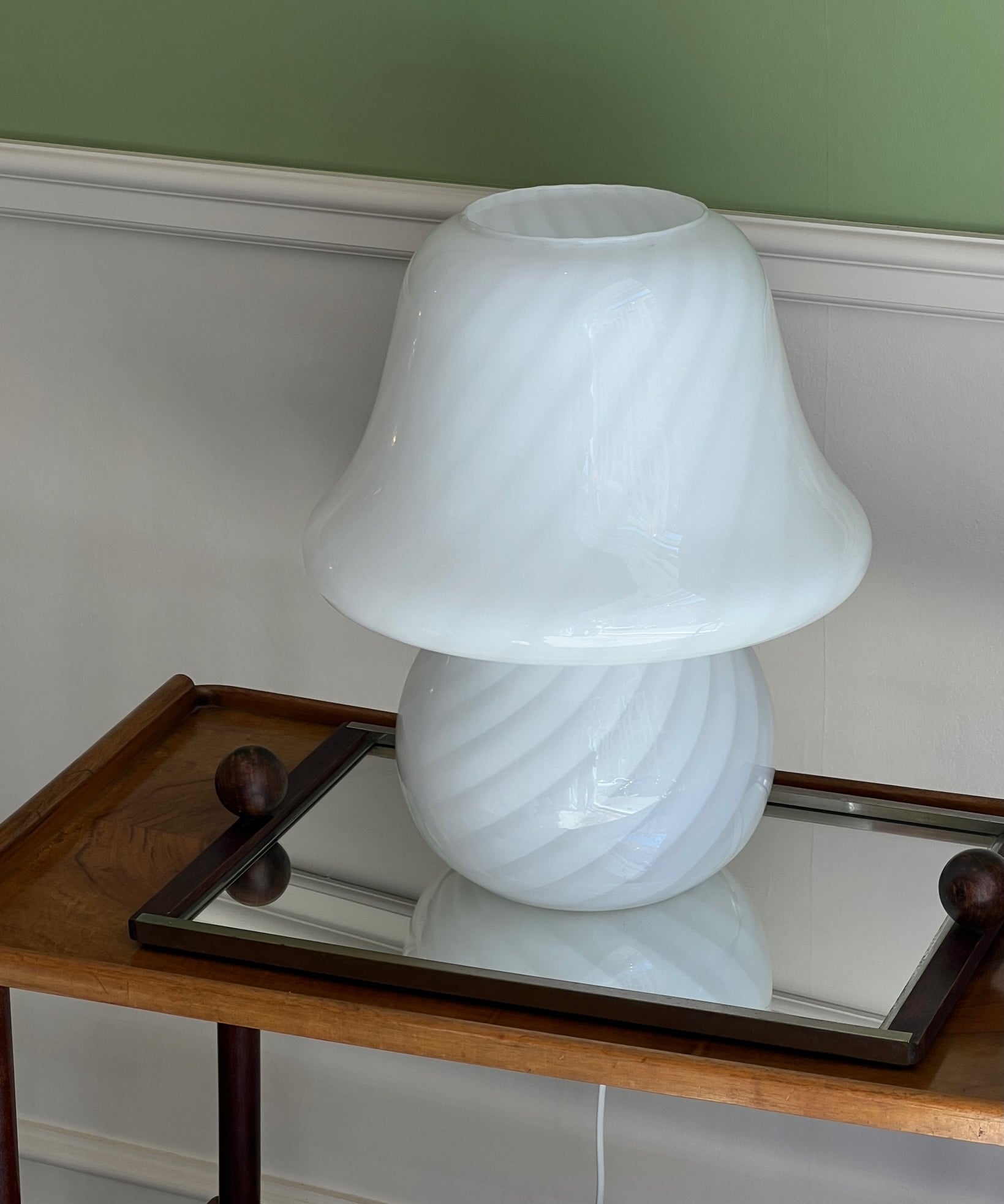 Vintage large white swirl Murano mushroom table lamp
