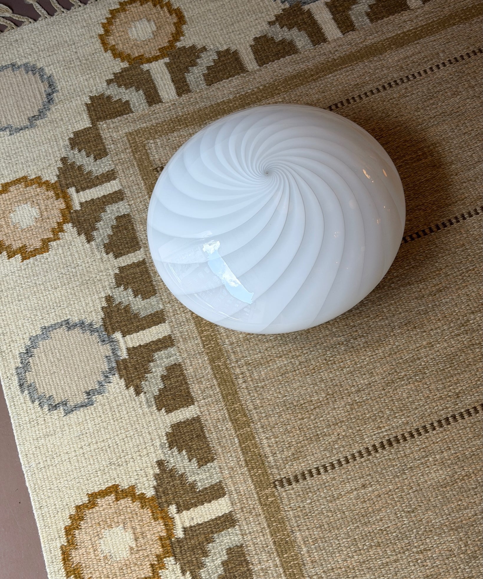 Vintage Murano white swirl ceiling/wall lamp (D45)