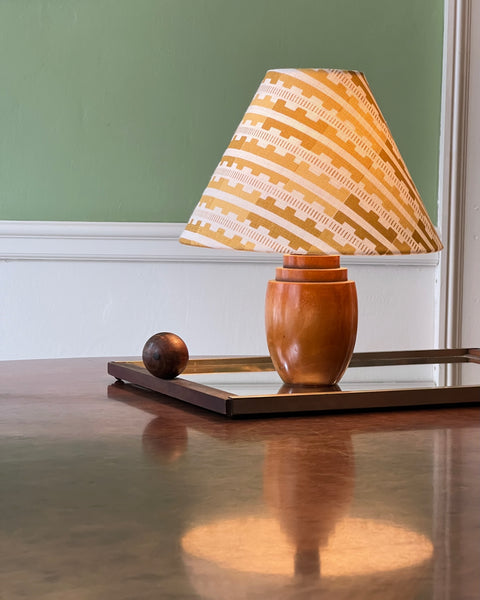 Vintage wooden table lamp (incl. lampshade)