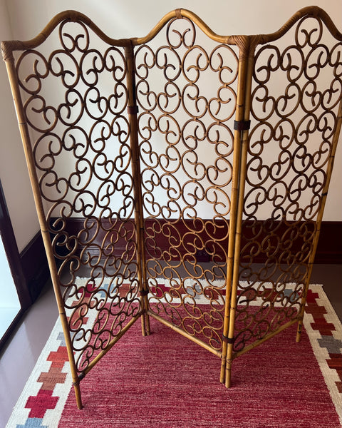 Vintage woven rattan room divider screen/paravant