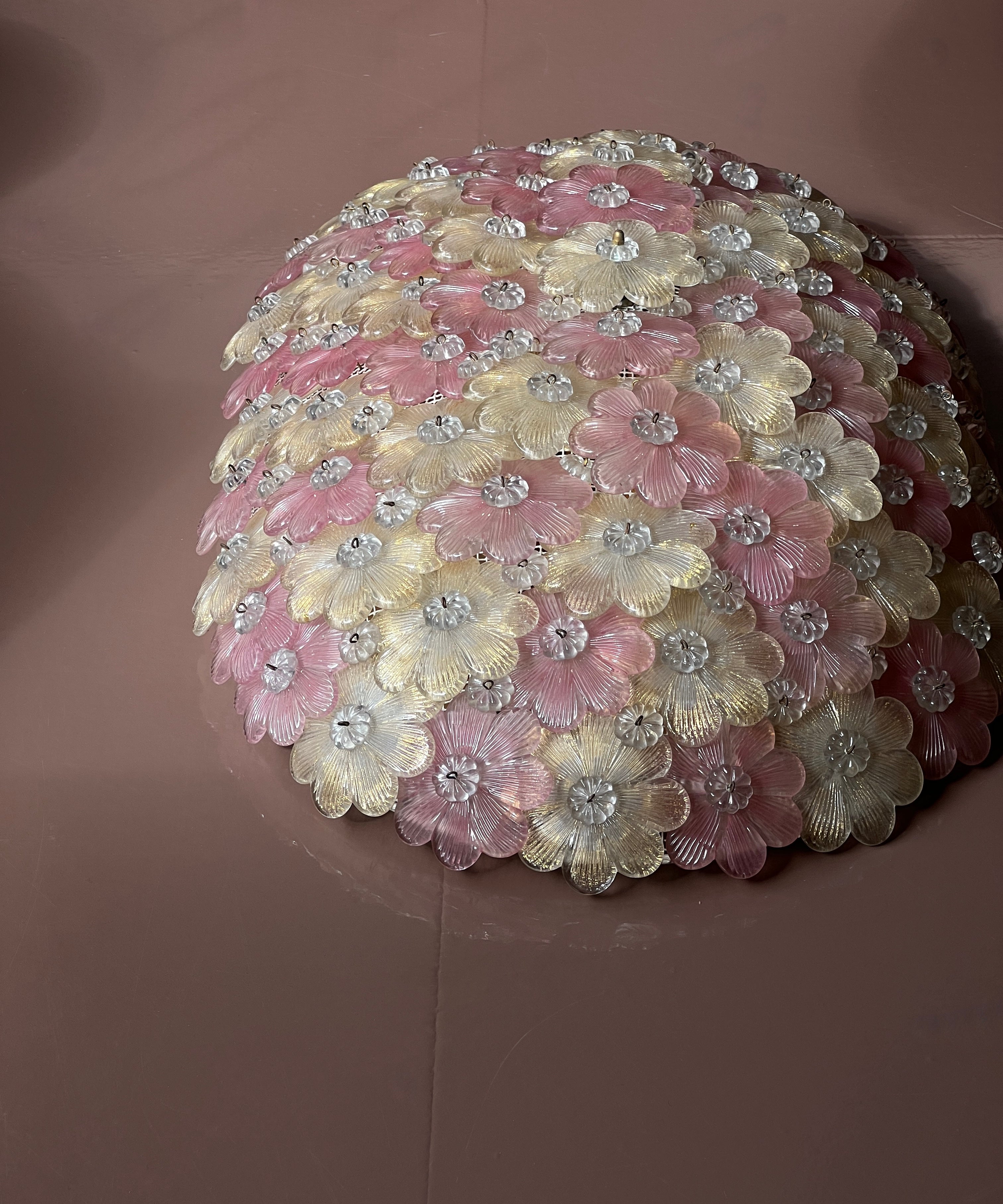 Large vintage pink/clear/golden Murano flower ceiling lamp (W60x39)