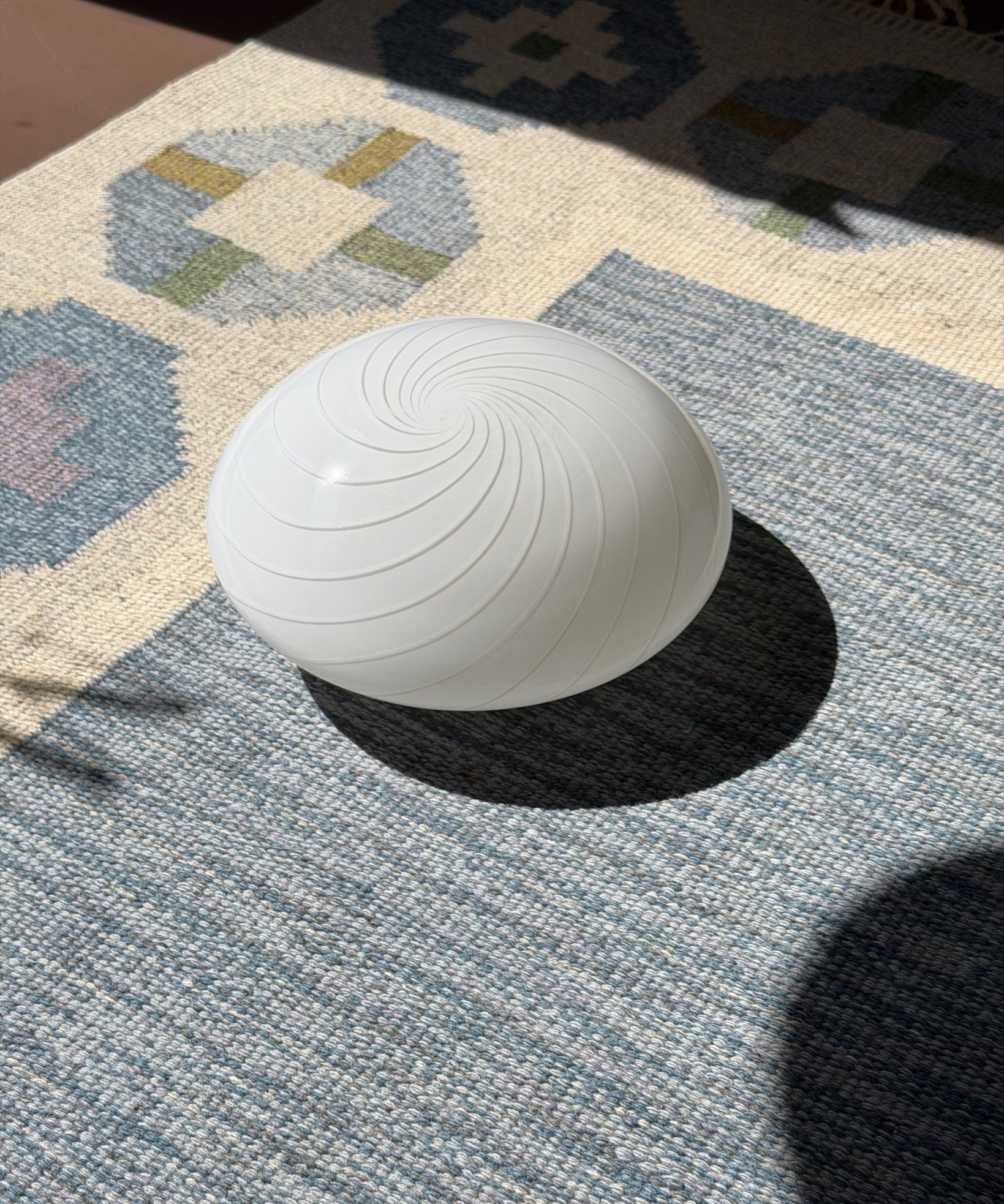 Vintage Murano white swirl ceiling/wall lamp (D30)