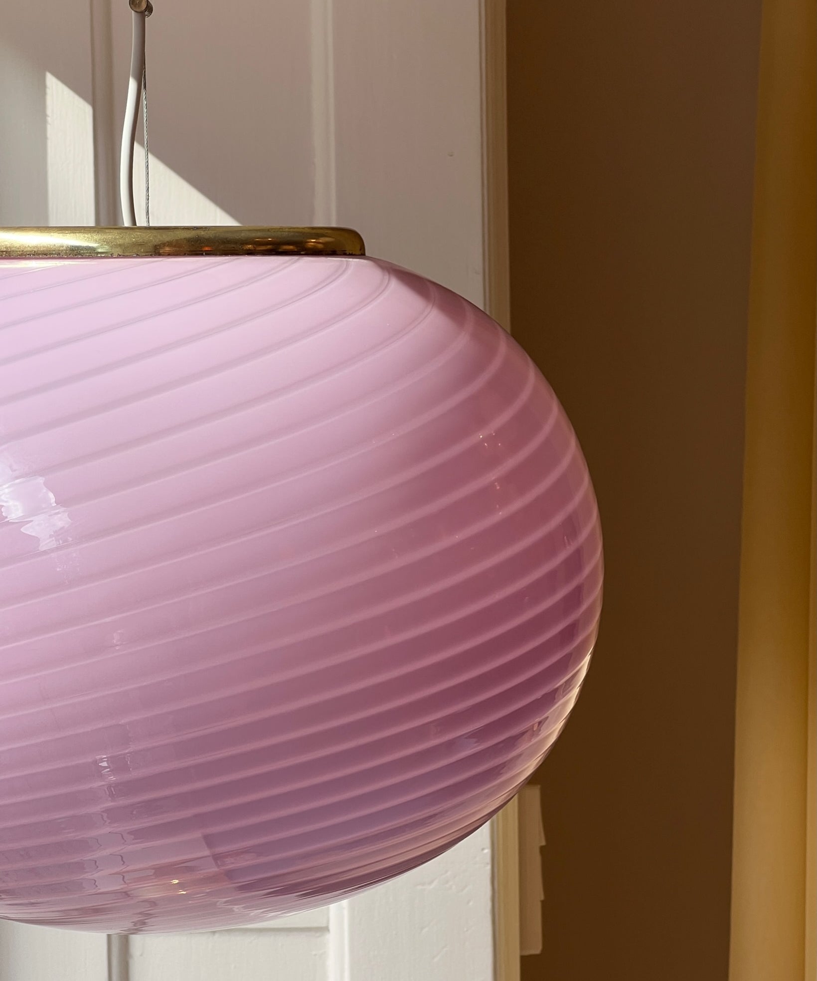 Vintage oval pink swirl Murano ceiling lamp (D40)