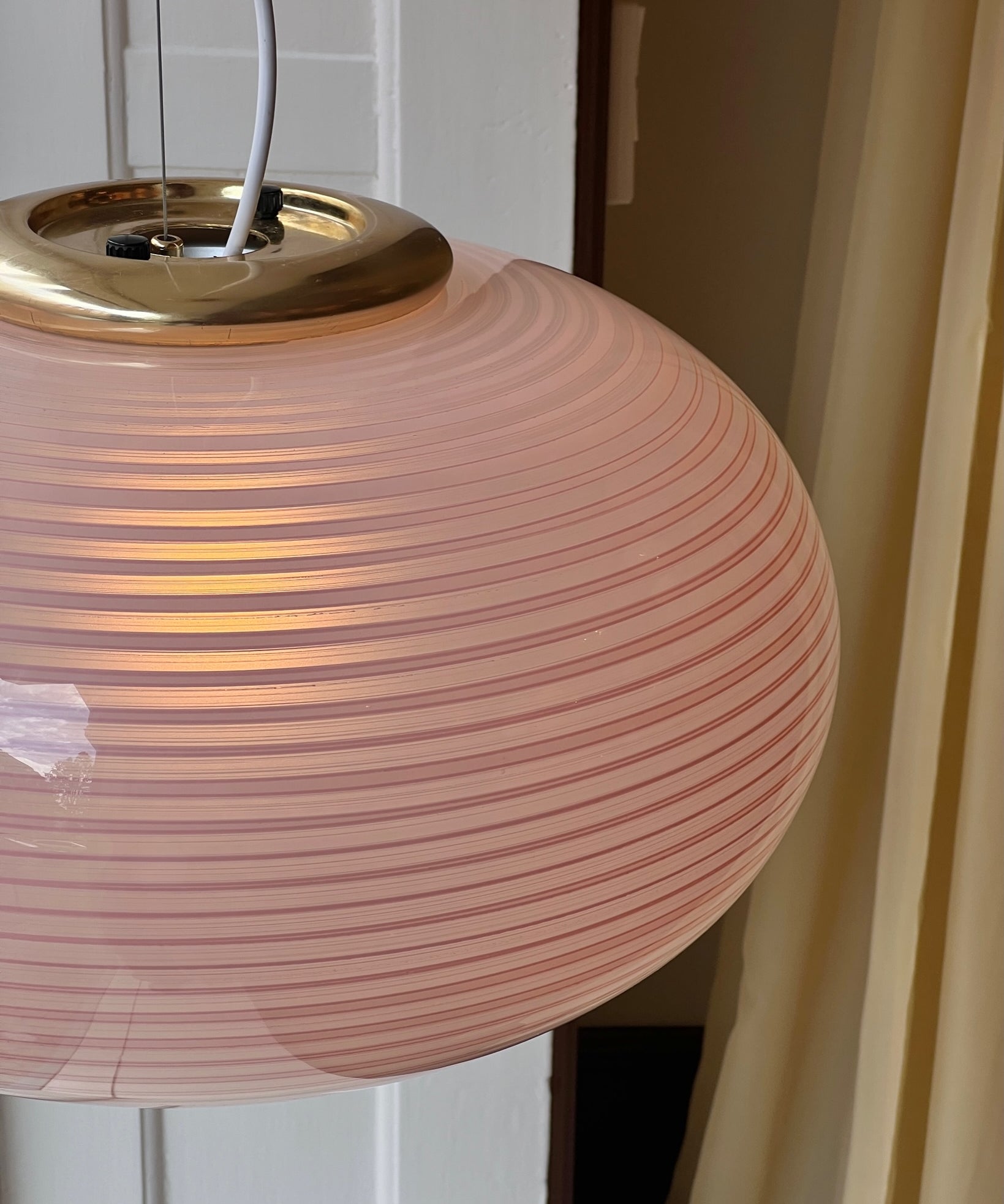 Vintage oval pink / white swirl Murano ceiling lamp (D50)