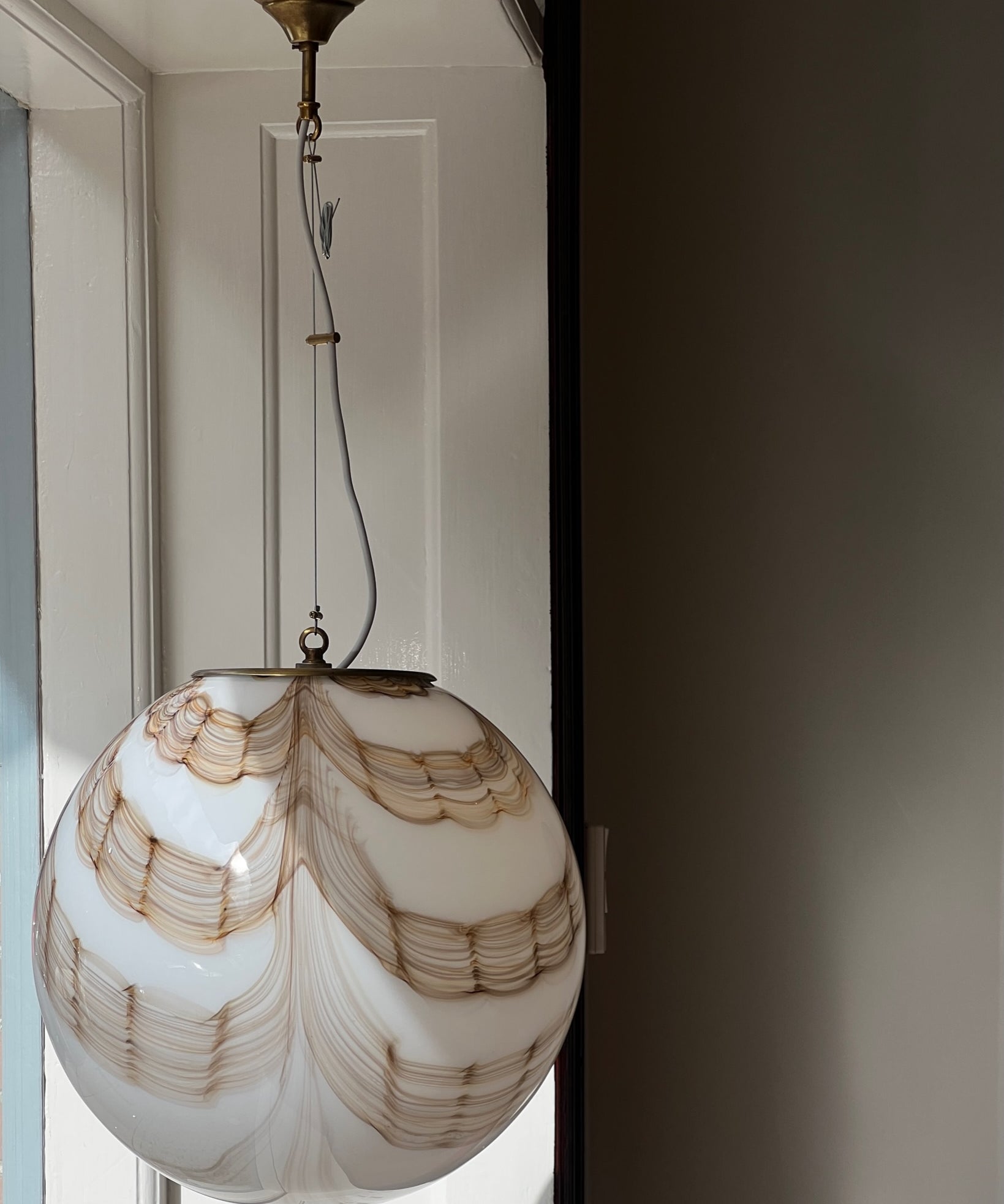 Vintage Murano cream/brown swirl ceiling lamp (D40)